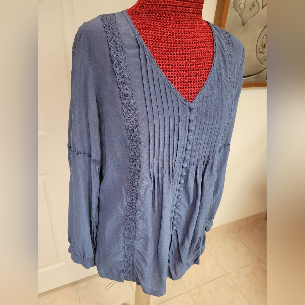 3  Boho blouses bundle - Picture 14 of 16